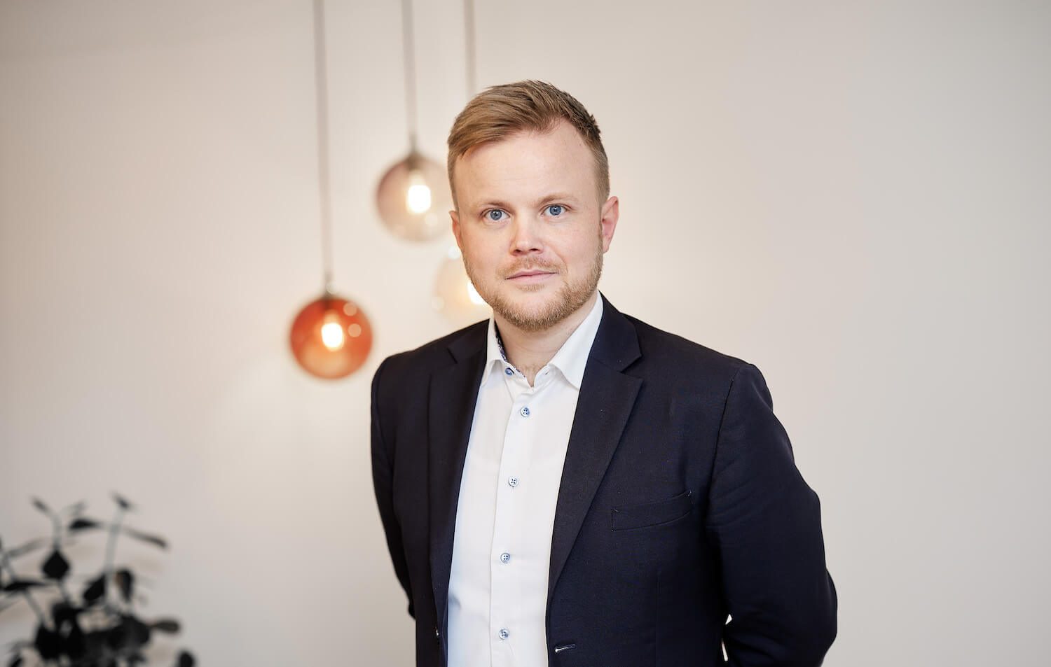 Rasmus er partner i Hemonto og sparrer med investorer om deres investeringssetup